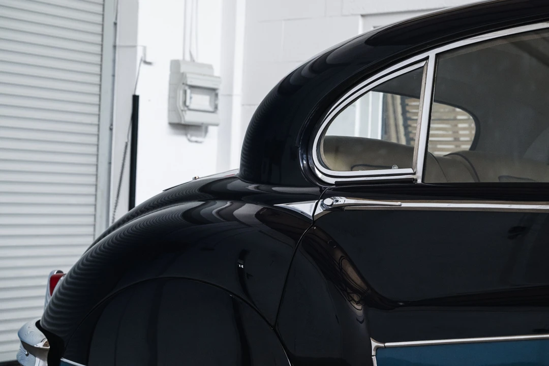 1957 Jaguar Mark VII & VIII & IX - Image 2 of 31