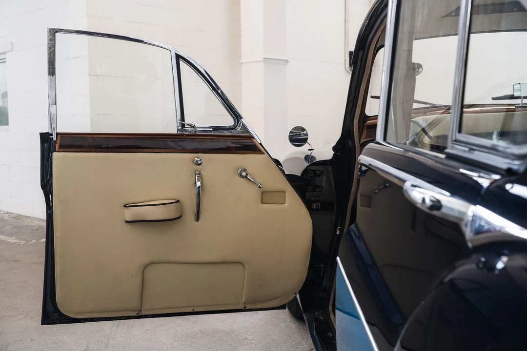 1957 Jaguar Mark VII & VIII & IX - Image 24 of 31