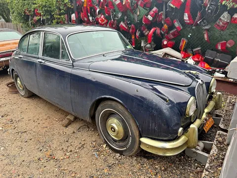 1957 Jaguar Mk 2 Sedan