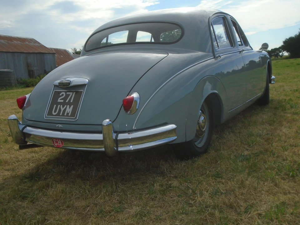 1957 Jaguar Mark I - Image 10 of 16