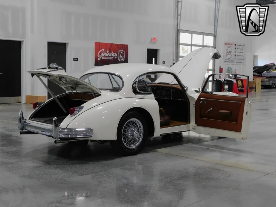 1957 Jaguar XK - Image 21 of 21