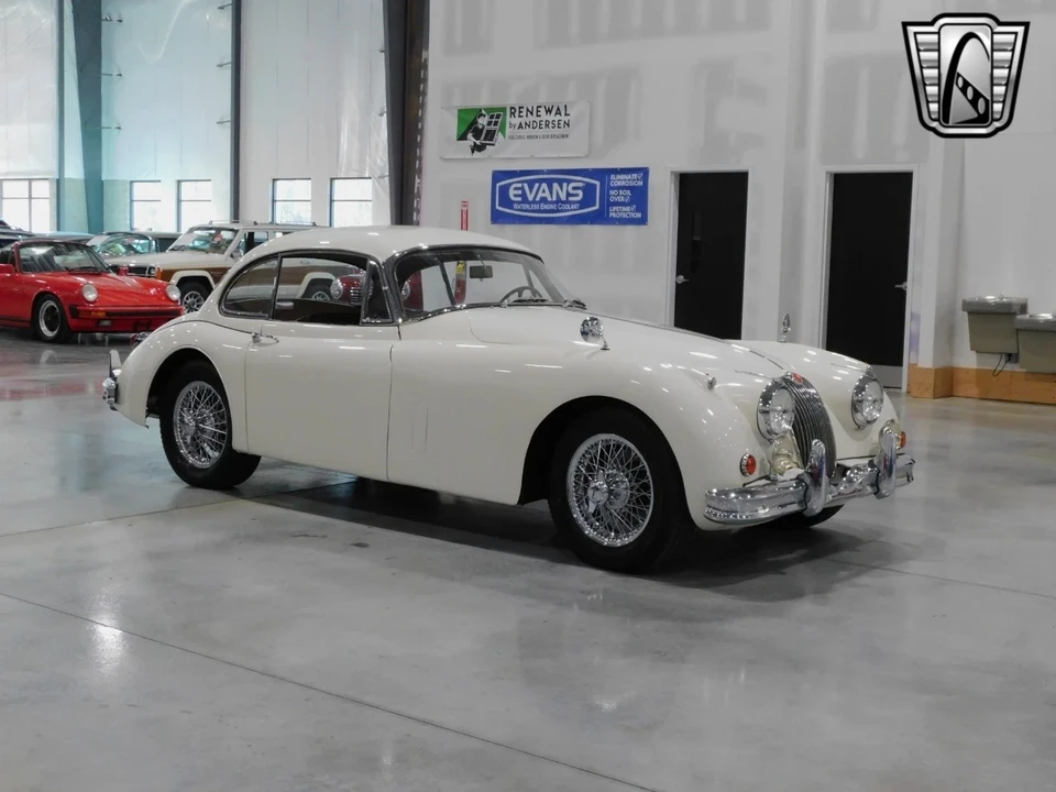 1957 Jaguar XK - Image 7 of 12