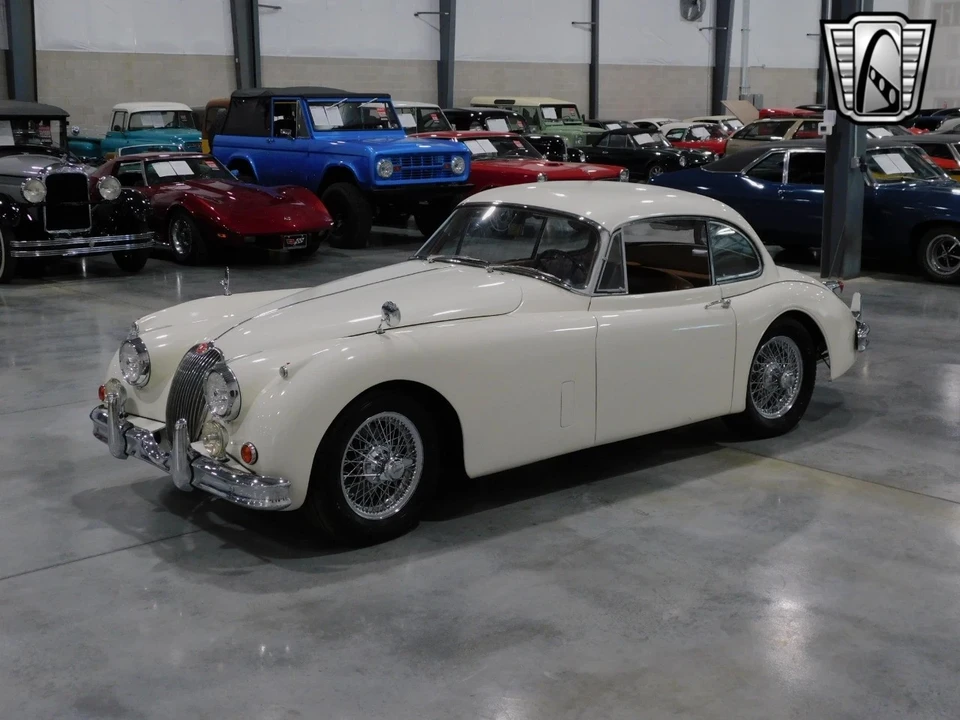 1957 Jaguar XK - Image 16 of 21