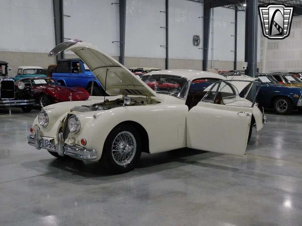 1957 Jaguar XK - Image 18 of 21