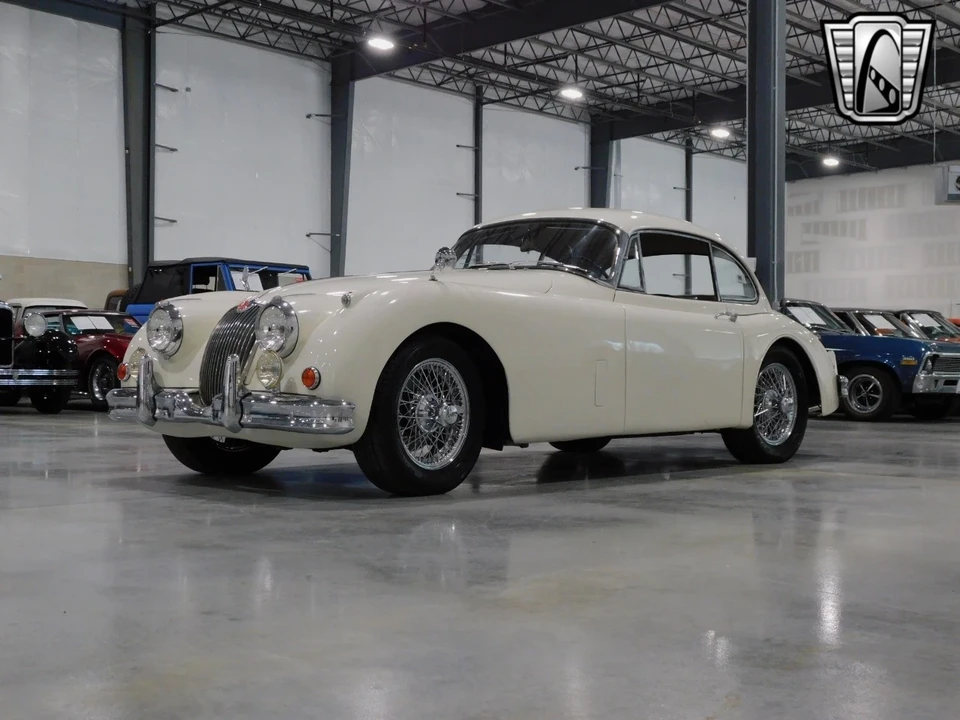 1957 Jaguar XK - Image 14 of 21