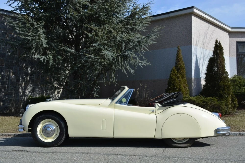 1957 Jaguar XK - Image 6 of 11