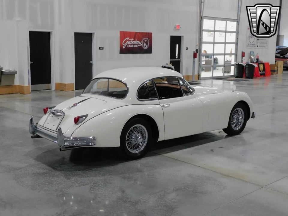 1957 Jaguar XK - Image 17 of 21