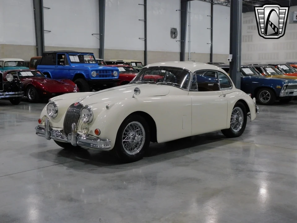 1957 Jaguar XK - Image 3 of 12