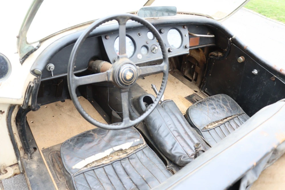 1957 Jaguar XK140 - Image 6 of 7
