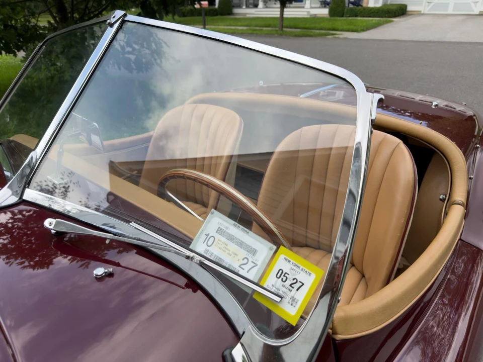 1957 Jaguar XK140 - Image 25 of 28