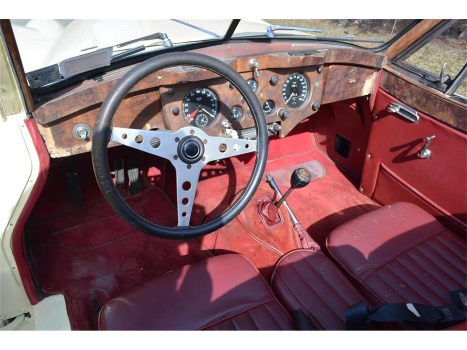 1957 Jaguar XK140 - Image 8 of 9