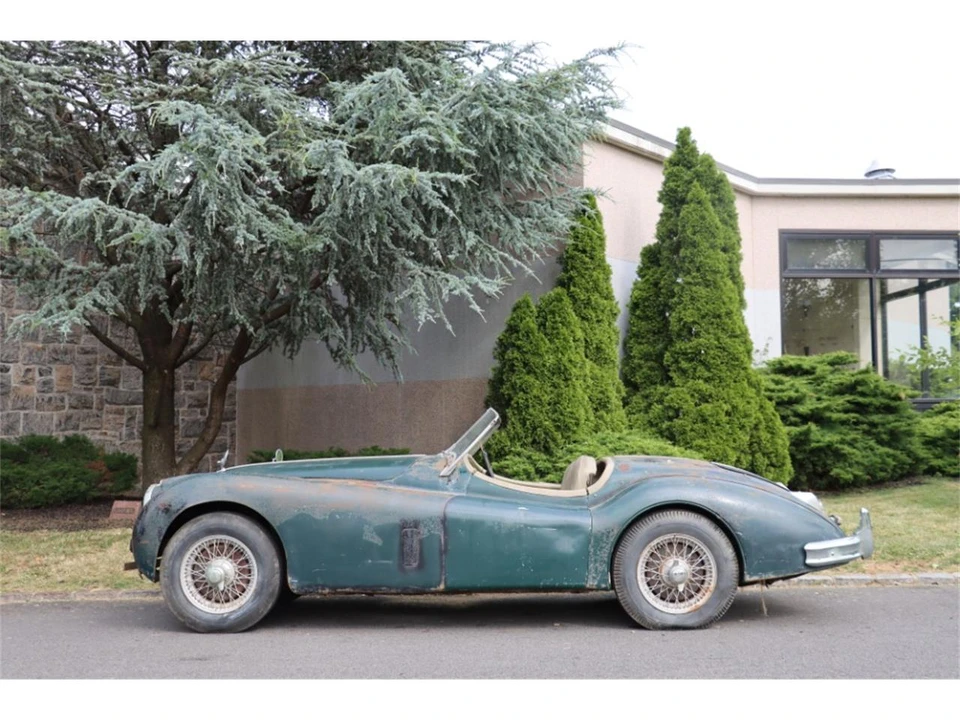 1957 Jaguar XK140 - Image 4 of 8