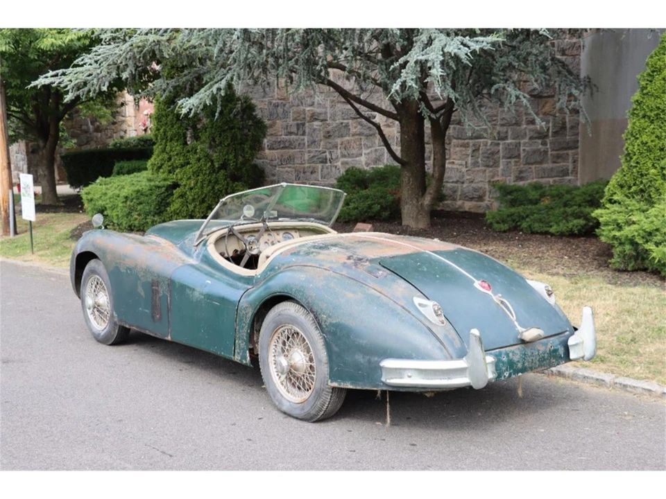 1957 Jaguar XK140 - Image 6 of 8