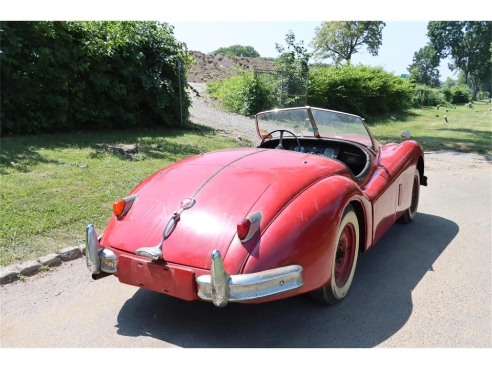1957 Jaguar XK140 - Image 5 of 8