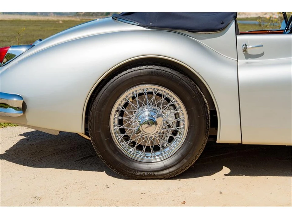1957 Jaguar XK140 - Image 11 of 31