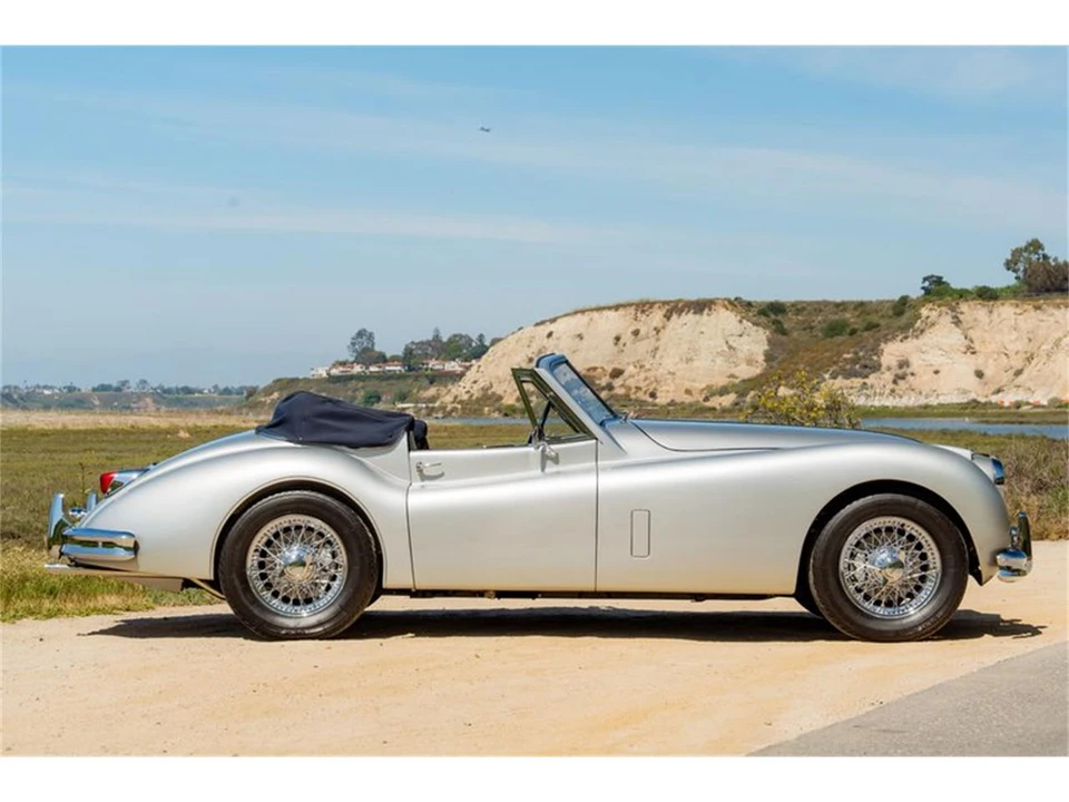 1957 Jaguar XK140 - Image 8 of 31