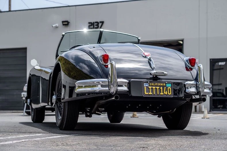 1957 Jaguar XK140 - Image 5 of 31