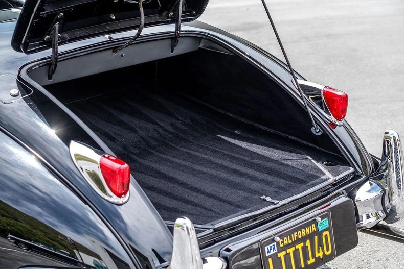 1957 Jaguar XK140 - Image 16 of 31