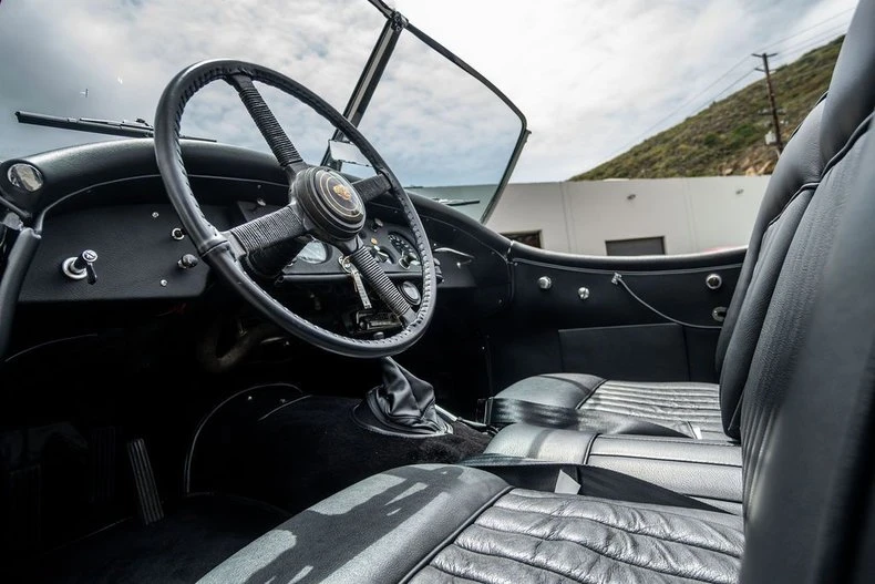 1957 Jaguar XK140 - Image 9 of 31