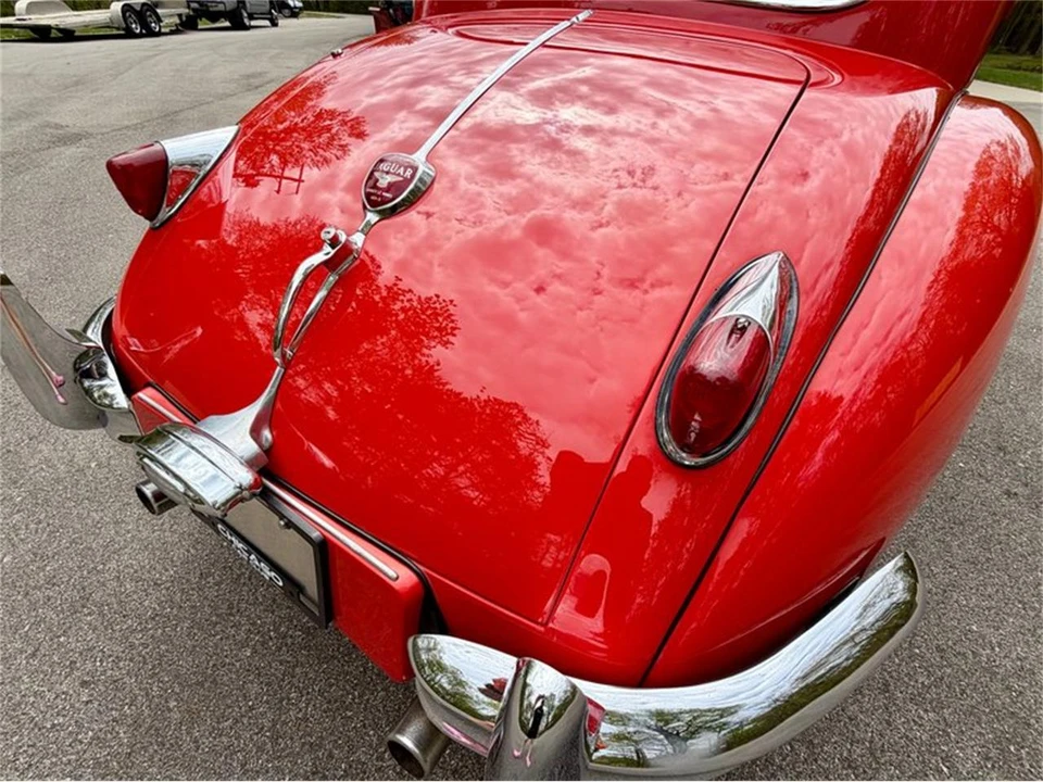 1957 Jaguar XK140 - Image 16 of 31