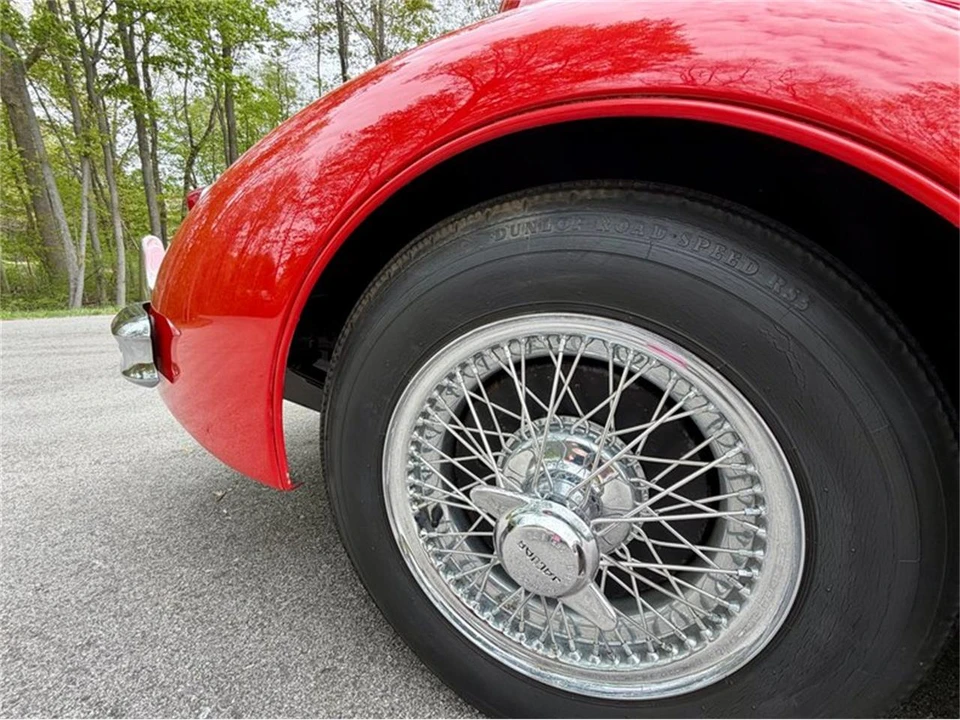 1957 Jaguar XK140 - Image 19 of 31