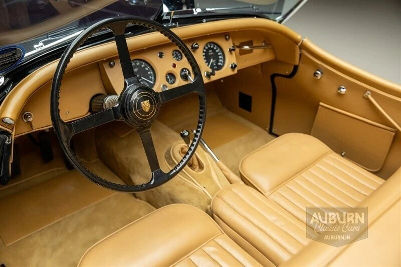 1957 Jaguar XK140 - Image 9 of 21