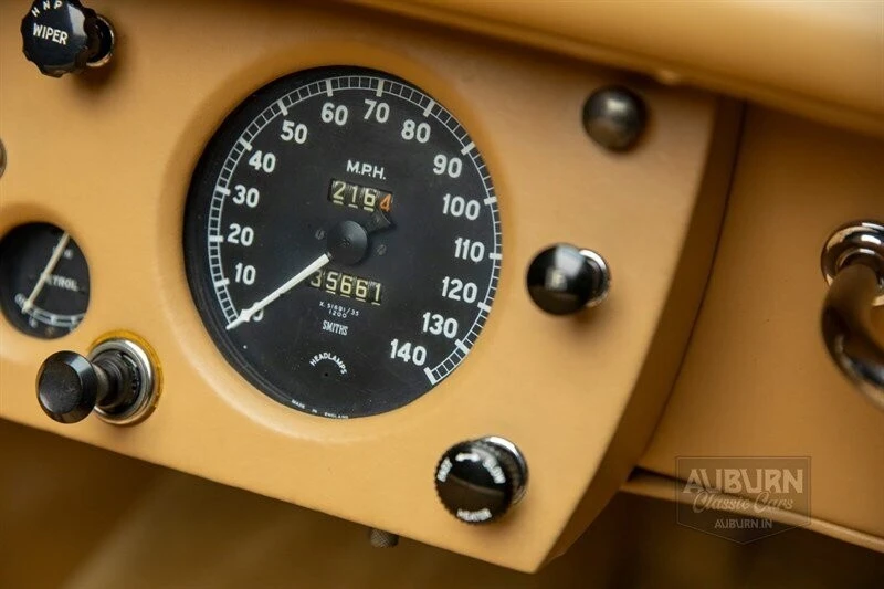 1957 Jaguar XK140 - Image 15 of 21