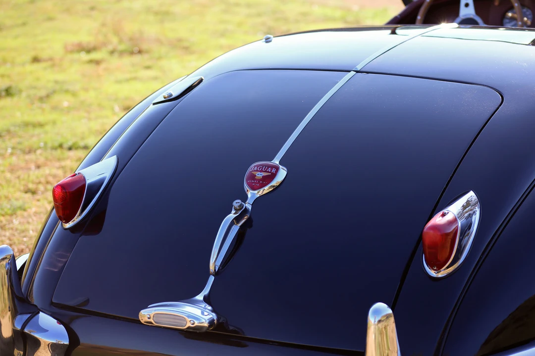1957 Jaguar XK140 OTS Roadster - Image 16 of 31