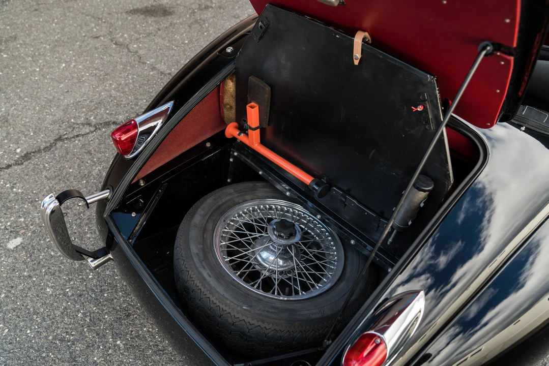 1957 Jaguar XK140 DHC Drophead - Image 6 of 31
