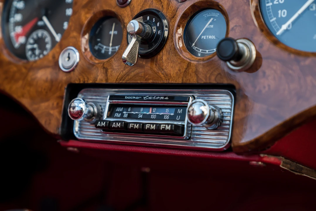 1957 Jaguar XK140 DHC Drophead - Image 19 of 31