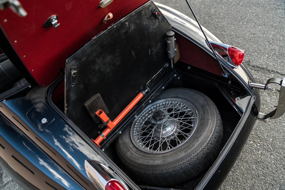 1957 Jaguar XK140 DHC Drophead - Image 7 of 31