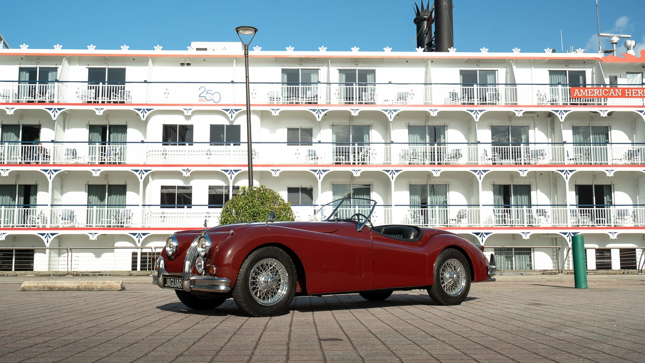 1957 Jaguar XK140 OTS Roadster - Image 13 of 31