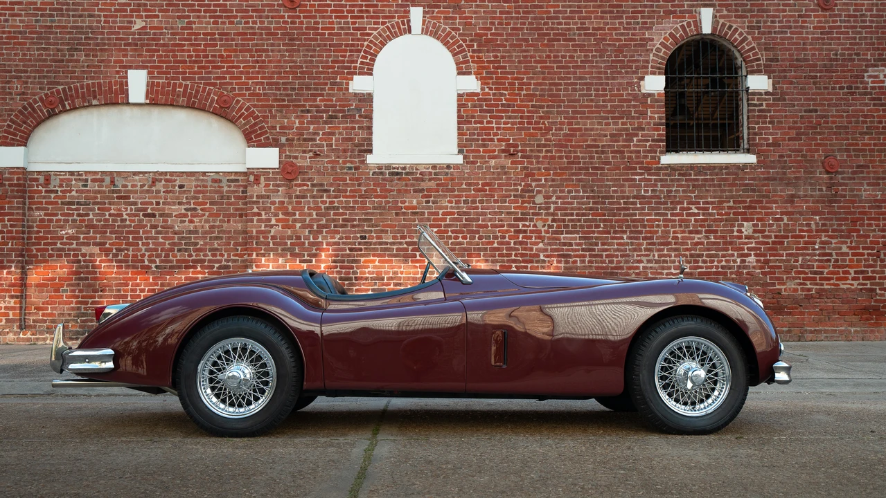 1957 Jaguar XK140 OTS Roadster - Image 9 of 31