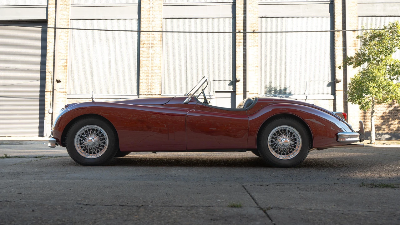 1957 Jaguar XK - Image 13 of 31