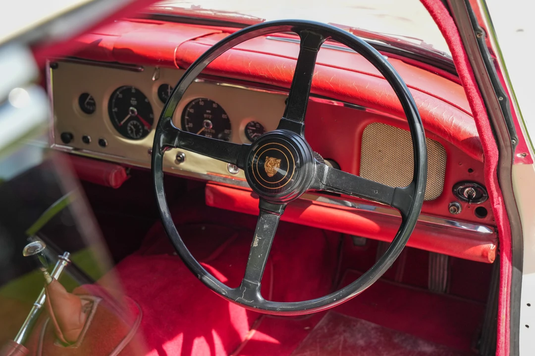 1957 Jaguar XK150 - Image 4 of 6