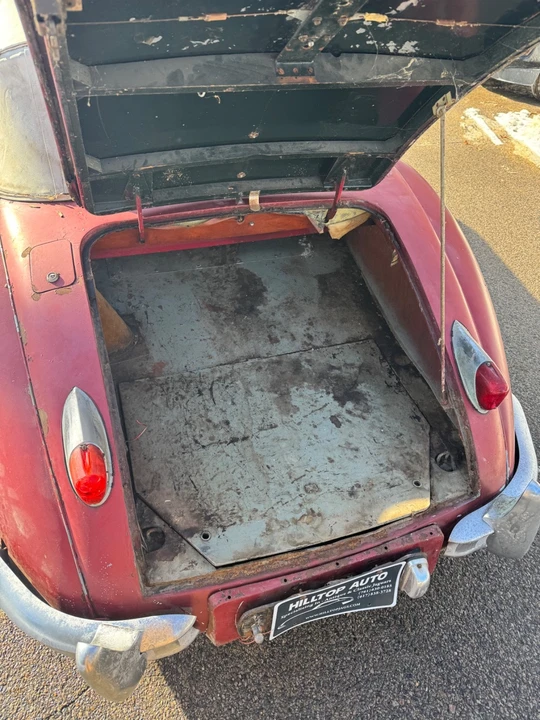 1957 Jaguar XK140 - Image 11 of 21