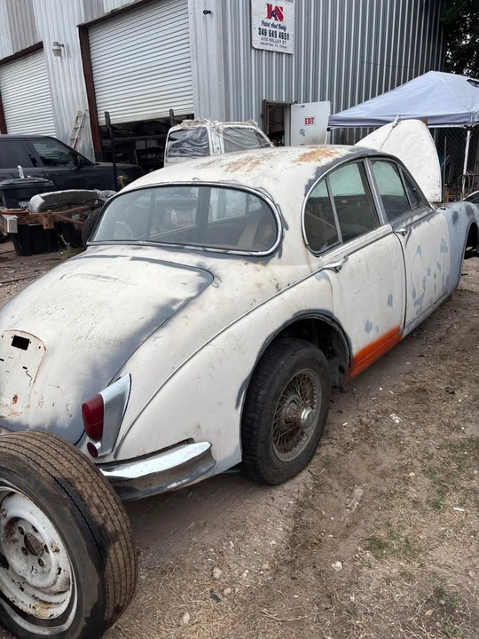 1957 Jaguar Mark I - Image 9 of 17