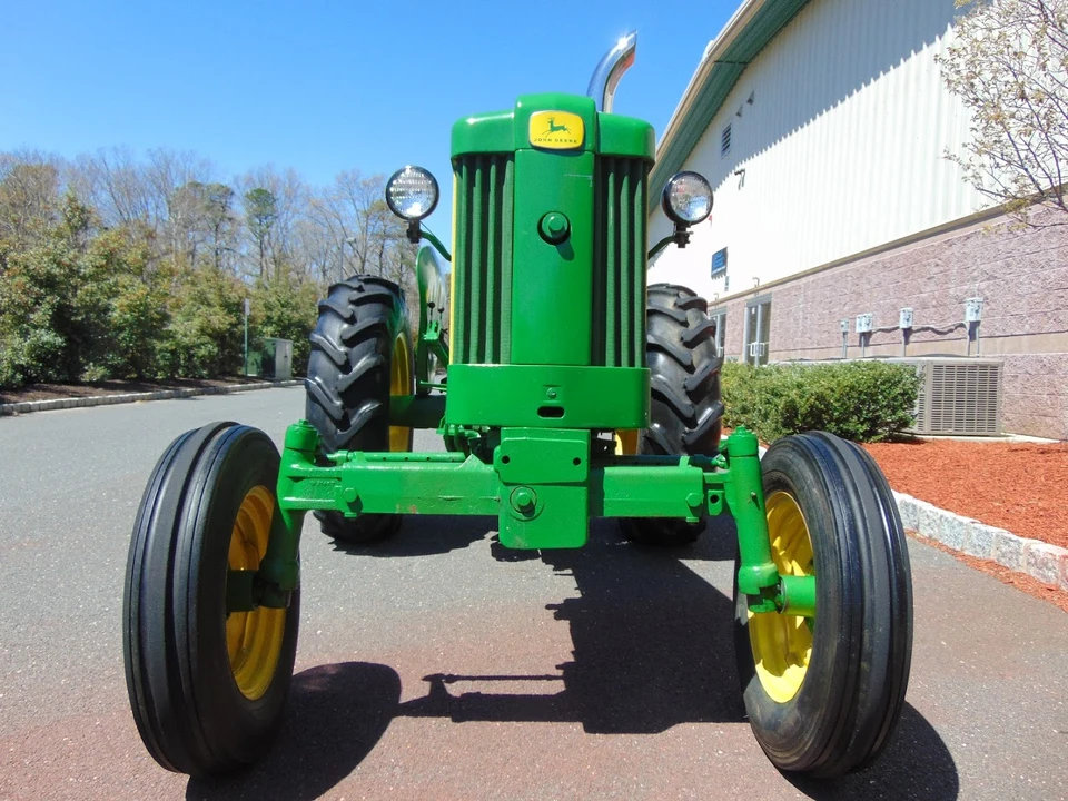 1957 John Deere - Image 4 of 31