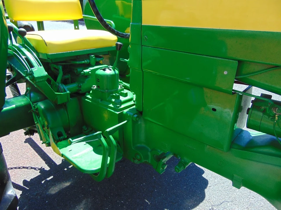 1957 John Deere - Image 22 of 31