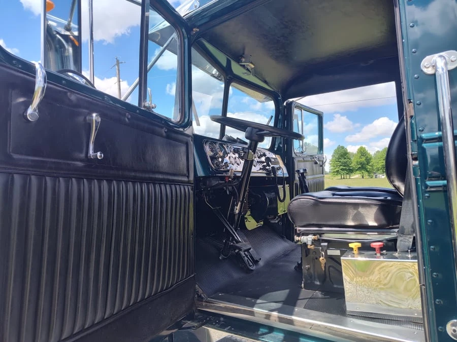 1957 Kenworth - Image 11 of 13