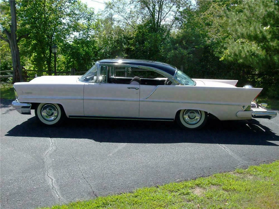 1957 Lincoln Premiere - Image 5 of 5