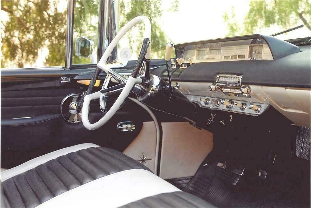 1957 Lincoln Premiere - Image 4 of 5