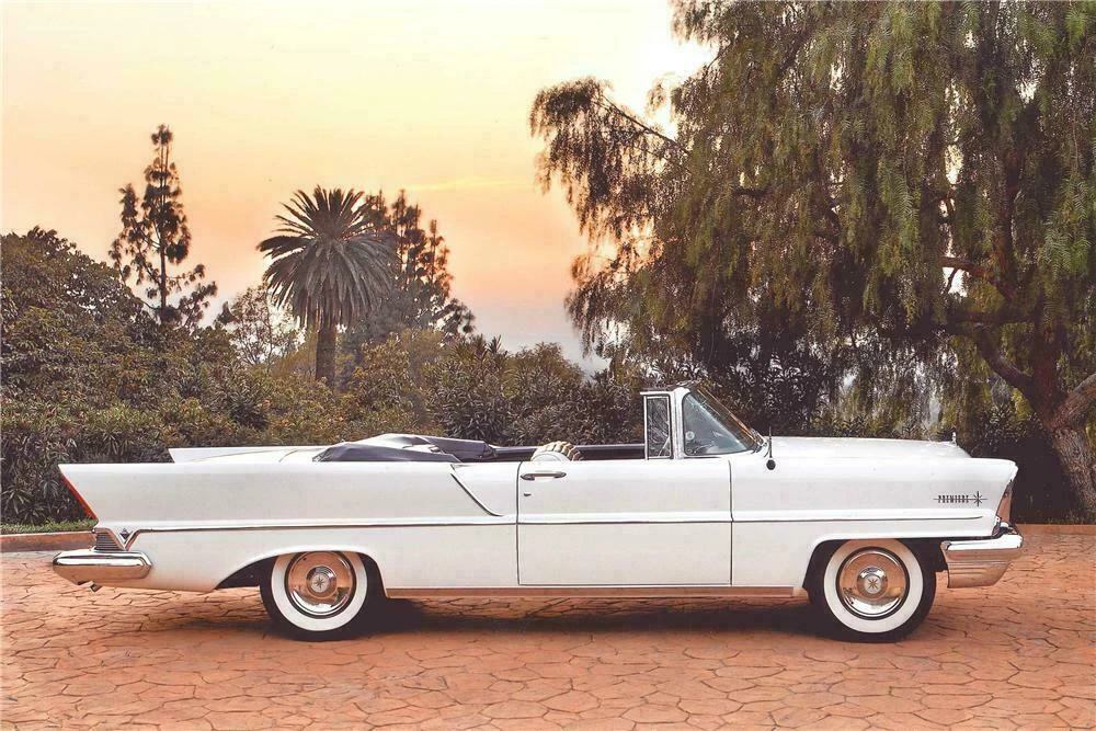 1957 Lincoln Premiere - Image 5 of 5