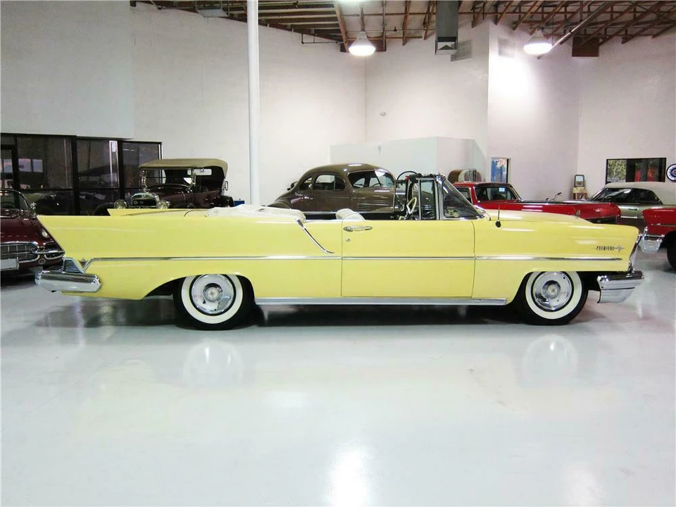 1957 Lincoln Premiere - Image 4 of 5