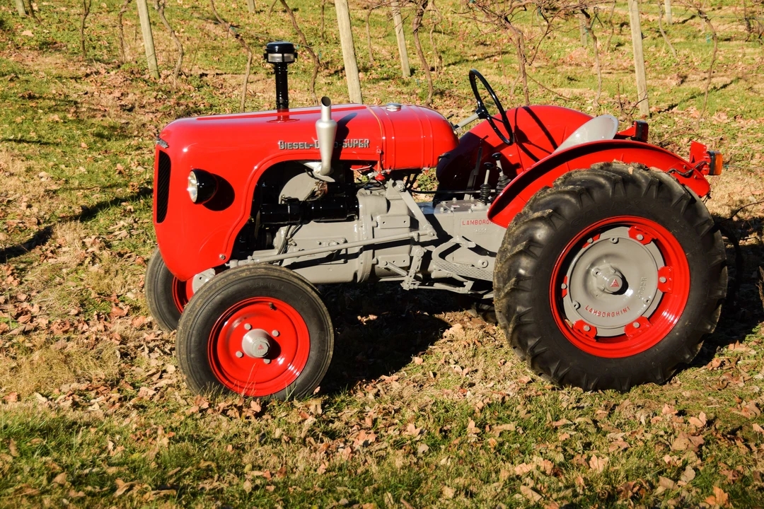 1957 Lamborghini Tractors - Image 7 of 19