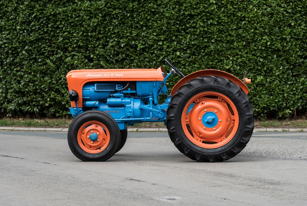1957 Lamborghini Tractors - Image 6 of 19