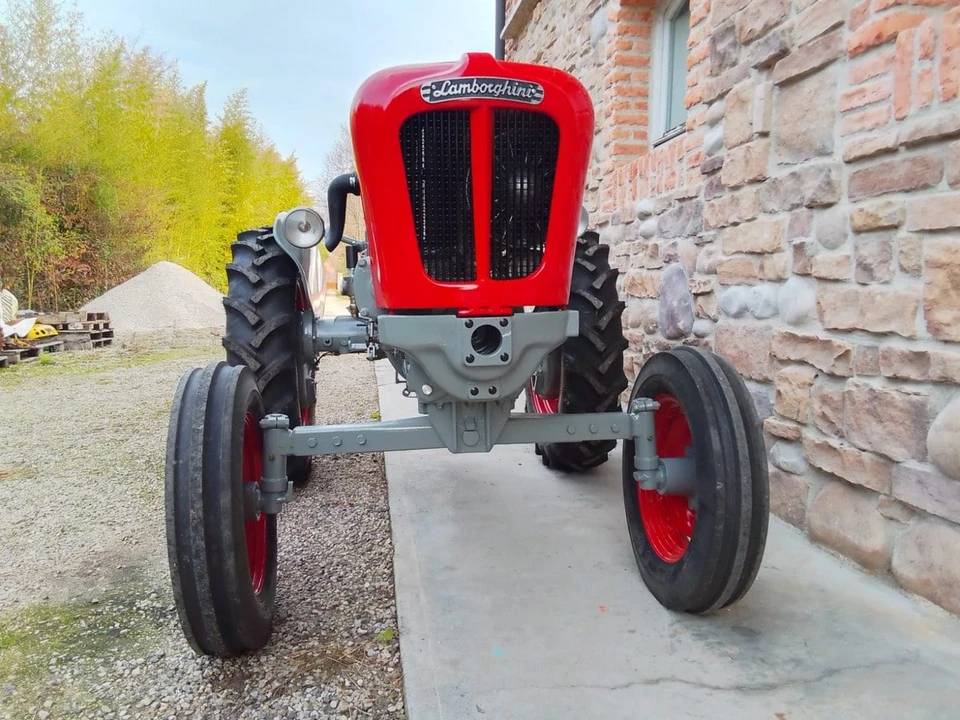 1957 Lamborghini Tractors - Image 4 of 30