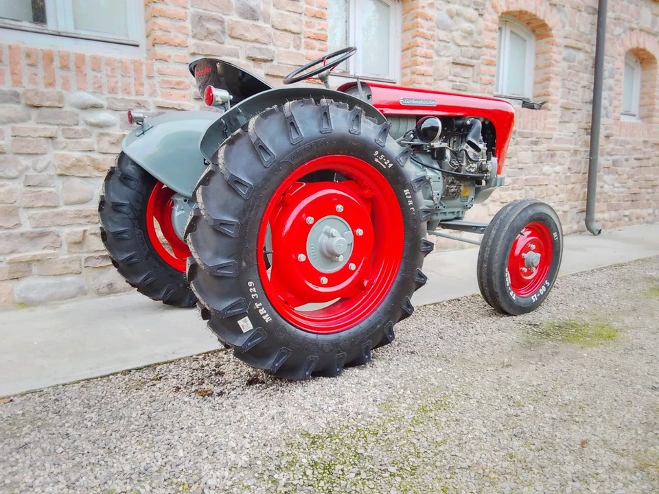 1957 Lamborghini Tractors - Image 3 of 30