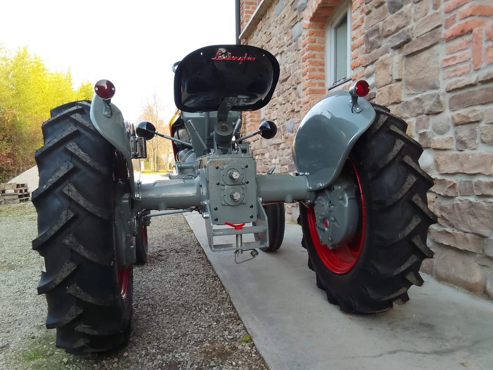 1957 Lamborghini Tractors - Image 10 of 30