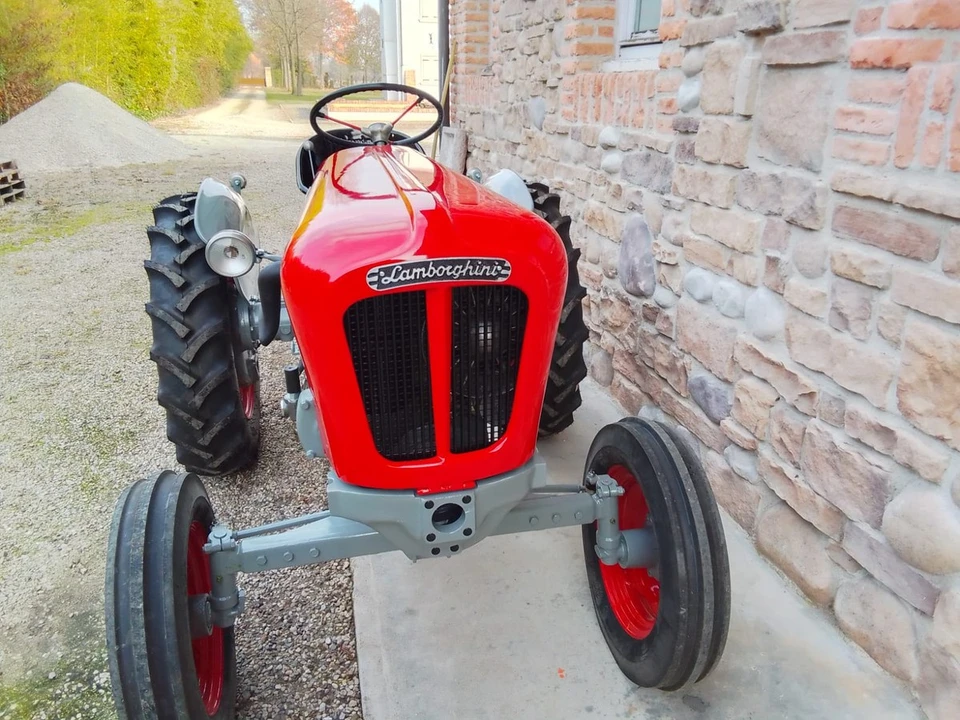 1957 Lamborghini Tractors - Image 8 of 30